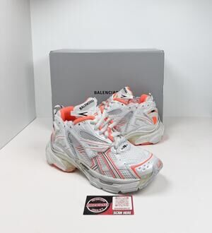 Size 40EU/7US - Balenciaga Runner White/Runner Sneakers🧡 NEW/RETAIL $1.2K!